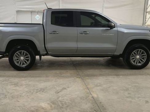 Used 2024 Chevrolet Colorado LT w/ LT Convenience Package II RWD image 5