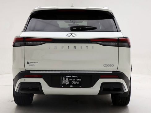 Used 2023 INFINITI QX60 Luxe w/ Performance Audio Package AWD/4WD image 7