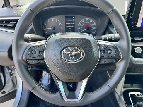 Used 2024 Toyota Corolla Cross LE AWD/4WD image 13