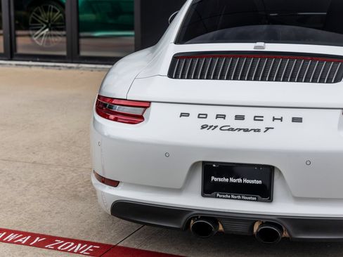 Certified 2018 Porsche 911 Carrera T RWD image 13