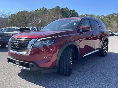 Used 2023 Nissan Pathfinder Platinum w/ Cargo Package image 7