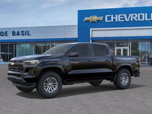 New 2026 Chevrolet Colorado LT w/ LT Convenience Package AWD/4WD image 2