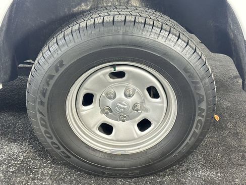 Used 2018 RAM 1500 Express image 14