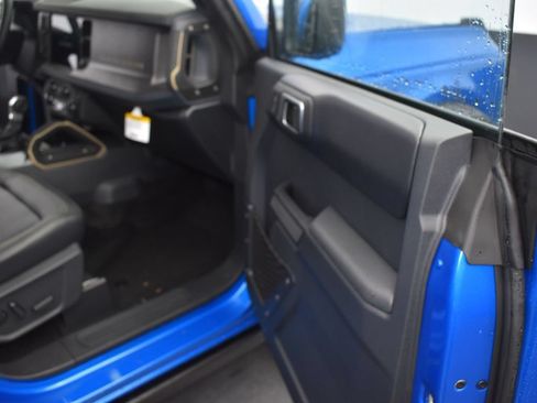New 2025 Ford Bronco Badlands AWD/4WD image 17