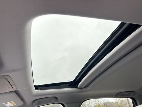 Used 2018 Honda CR-V EX image 4