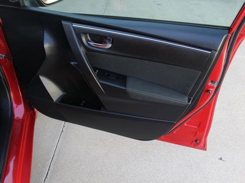 Used 2017 Toyota Corolla LE w/ Carpet Mat Package (TMS) image 26