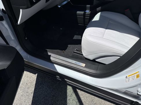 New 2026 Cadillac Lyriq Premium Luxury w/ LPO, Floor Liner Package RWD image 21