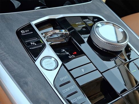 New 2026 BMW X7 xDrive40i image 11