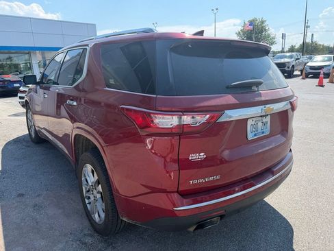 Used 2019 Chevrolet Traverse Premier w/ Driver Confidence II Package FWD image 4