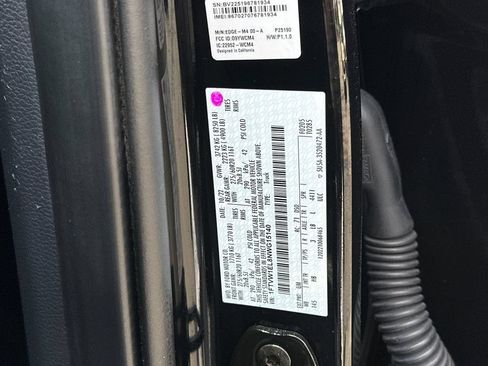 Used 2022 Ford F150 Lightning Lariat AWD/4WD image 27
