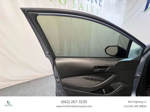 Used 2022 Toyota Corolla LE image 12