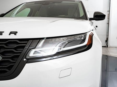 Used 2023 Land Rover Range Rover Velar R-Dynamic S image 14