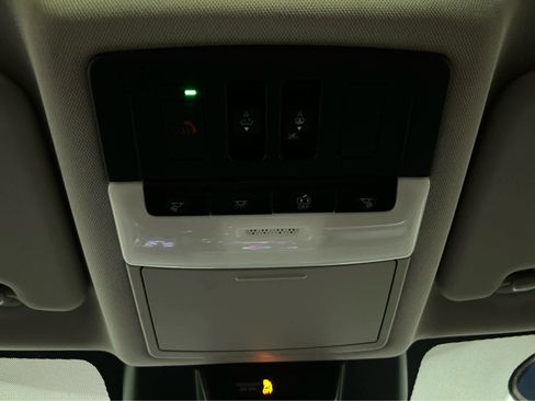 Used 2023 Nissan Rogue SV w/ SV Premium B Package image 14