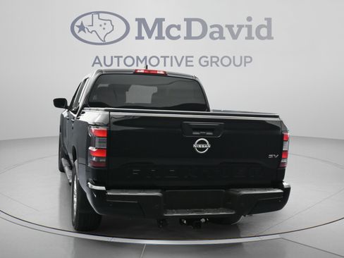 Used 2022 Nissan Frontier SV w/ Technology Package RWD image 7
