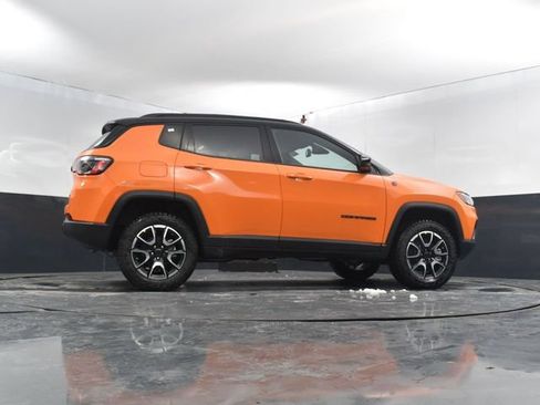 New 2026 Jeep Compass Trailhawk w/ Trailer Tow Group AWD/4WD image 51