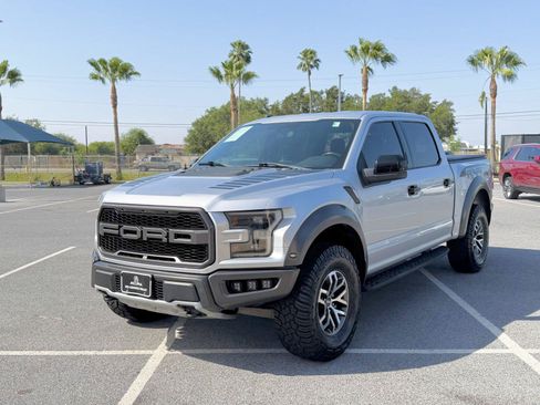 Used 2018 Ford F150 Raptor w/ Equipment Group 801A Mid AWD/4WD image 21