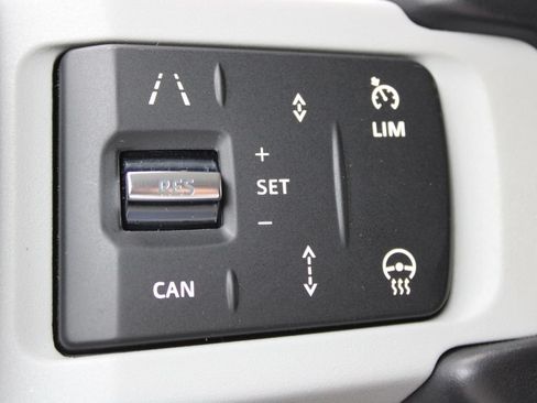 Used 2023 Land Rover Defender 130 First Edition AWD/4WD image 13