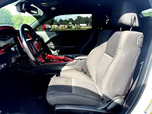 Used 2019 Dodge Challenger R/T w/ Blacktop Package image 3