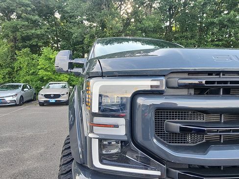 Used 2021 Ford F250 Platinum w/ FX4 Off-Road Package AWD/4WD image 9