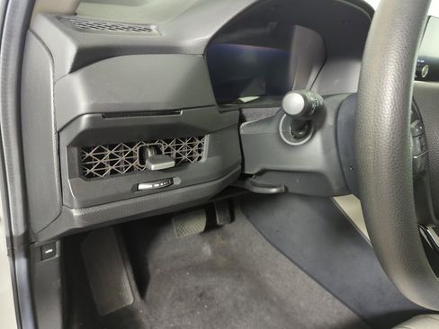 Used 2025 Honda Accord SE image 28