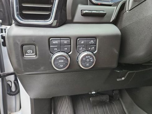 Used 2024 GMC Sierra 3500 Denali Ultimate AWD/4WD image 24