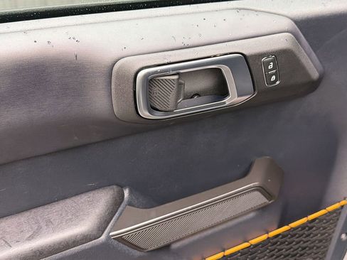 Used 2024 Ford Bronco Badlands image 31