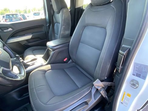 Used 2022 Chevrolet Colorado LT w/ Fleet Safety Package RWD image 13