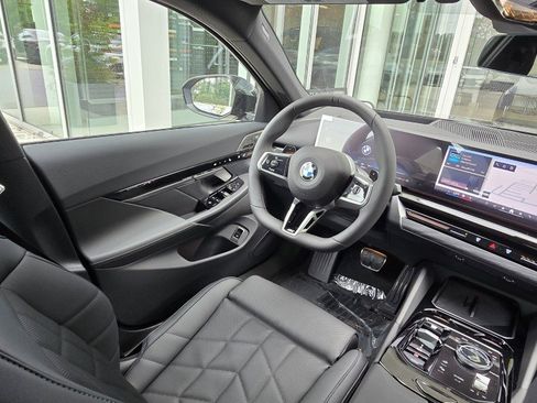 New 2026 BMW 530i w/ M Sport Package RWD image 14