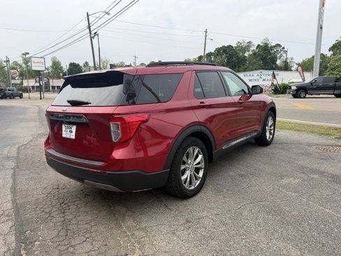 Used 2021 Ford Explorer XLT w/ Equipment Group 202A RWD image 6