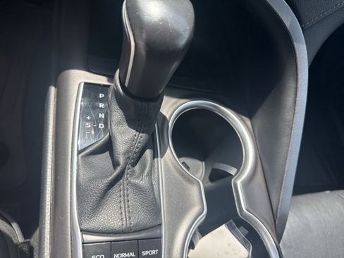Used 2024 Toyota Camry XLE FWD image 18
