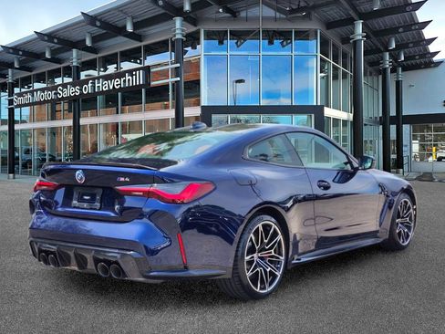 Used 2022 BMW M4 Coupe w/ M Carbon Exterior Package RWD image 5