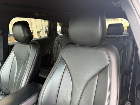 Used 2020 Lincoln Nautilus Reserve AWD/4WD image 14