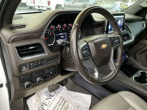Used 2021 Chevrolet Tahoe LT w/ LT Signature Package RWD image 10