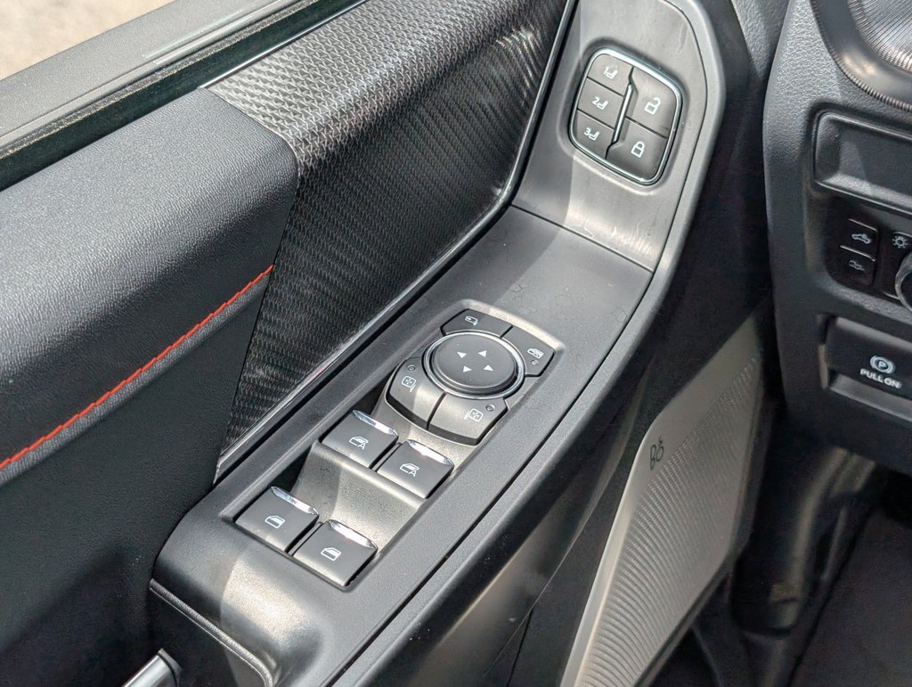 Used 2025 Ford F150 Raptor AWD/4WD image 29