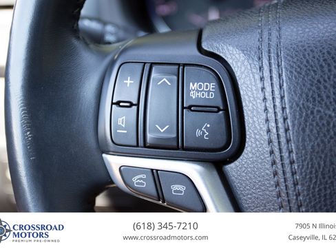 Used 2016 Toyota Highlander Plus AWD/4WD image 33