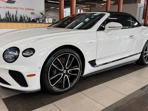 Used 2020 Bentley Continental GT image 27