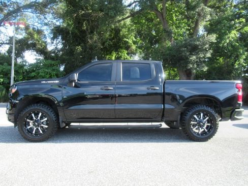 Used 2022 Chevrolet Silverado 1500 Custom AWD/4WD image 4