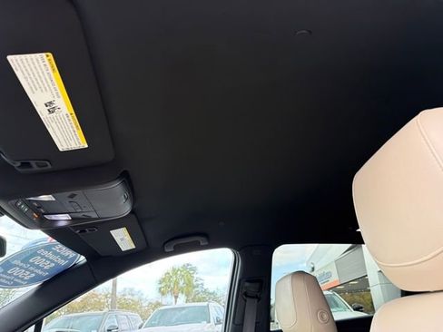 Used 2018 Cadillac XT5 FWD image 24