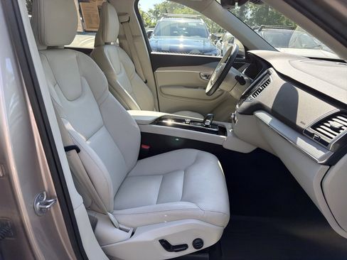 Certified 2023 Volvo XC90 B5 Core w/ Protection Package Premier image 35