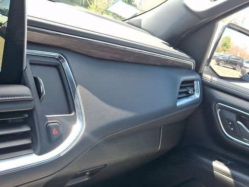 Used 2024 Chevrolet Tahoe LT AWD/4WD image 31