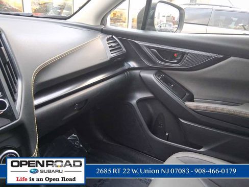 Used 2021 Subaru Crosstrek 2.5i Sport w/ Moonroof Package image 17
