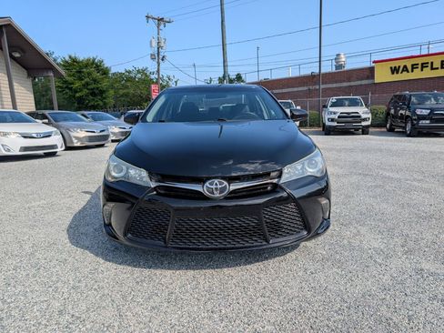 Used 2015 Toyota Camry XSE FWD image 2