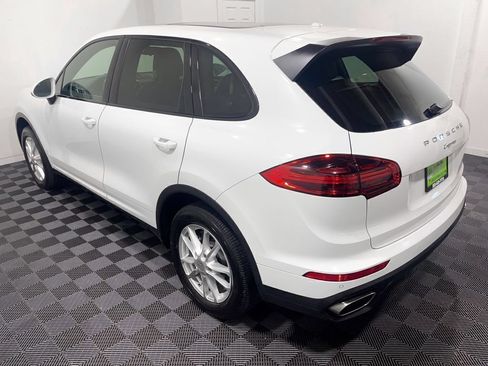 Used 2016 Porsche Cayenne AWD/4WD image 6