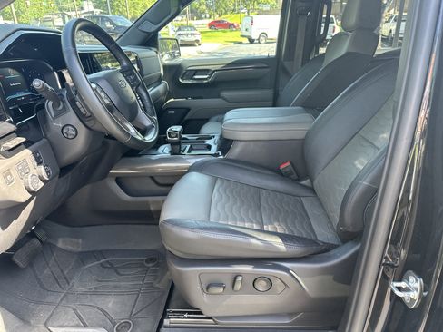 Certified 2024 Chevrolet Silverado 1500 ZR2 w/ Technology Package AWD/4WD image 9
