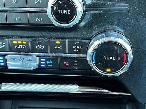 Used 2023 Ford F150 Raptor AWD/4WD image 45