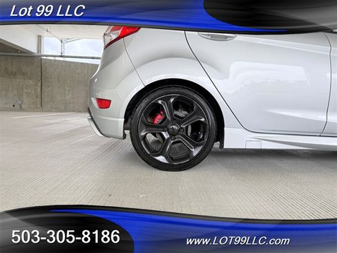 Used 2015 Ford Fiesta ST FWD image 22