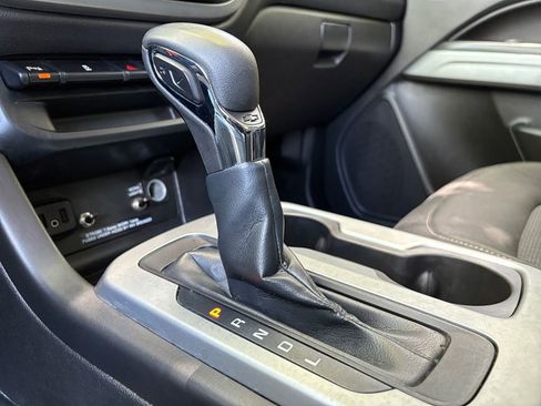Used 2022 Chevrolet Colorado LT w/ Fleet Safety Package RWD image 27