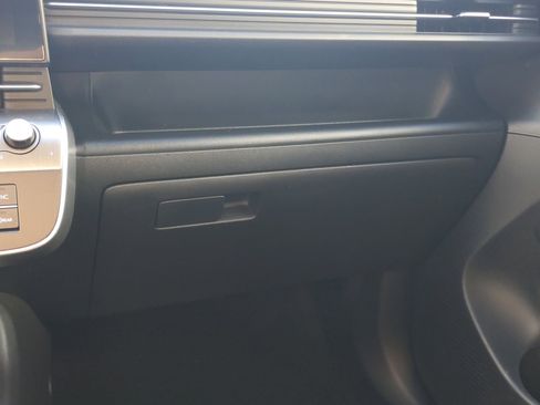 Used 2025 Hyundai Kona SEL image 27