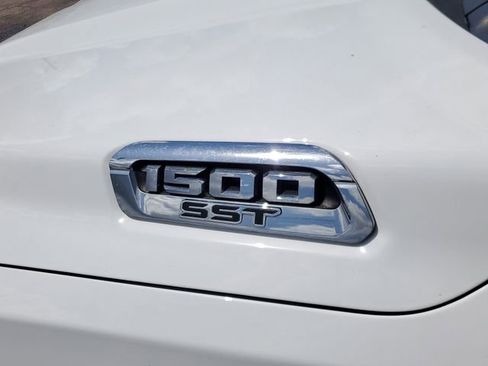 Used 2025 RAM 1500 Laramie w/ Bed Utility Group AWD/4WD image 9