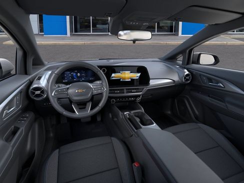 New 2026 Chevrolet Equinox EV LT FWD image 39